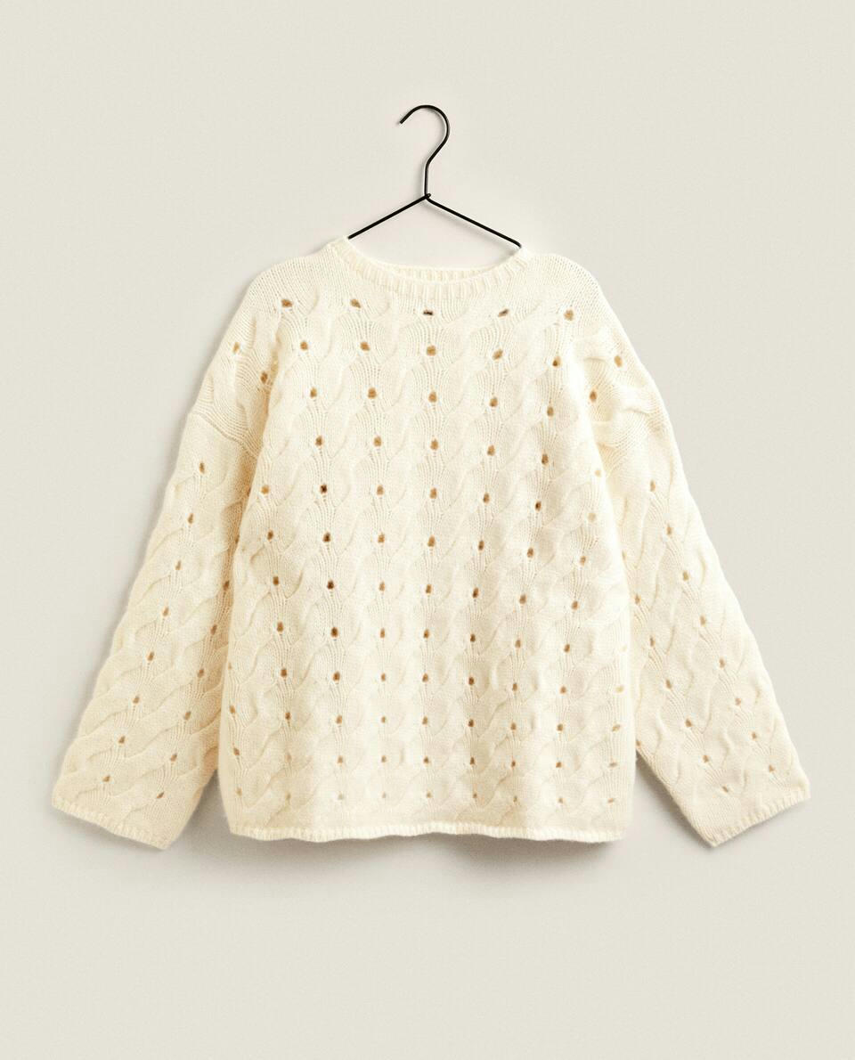 CABLE-KNIT CASHMERE SWEATER