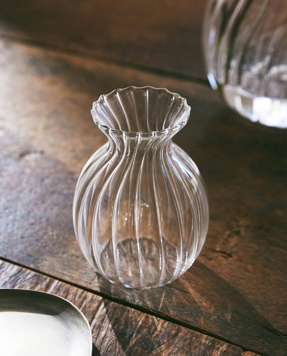 BOROSILICATE GLASS VASE WITH LINES
