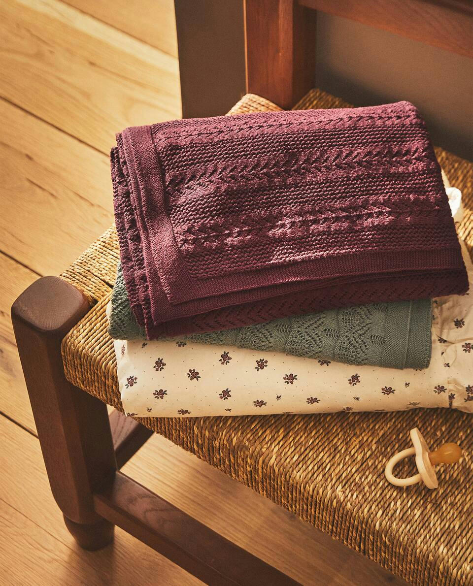 CHILDREN’S COTTON KNIT BLANKET