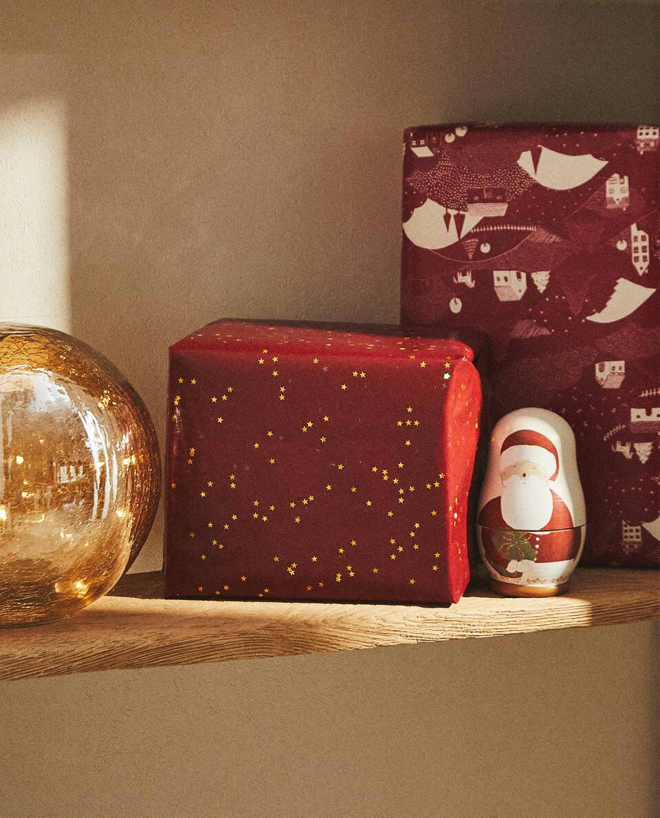 CHRISTMAS STAR WRAPPING PAPER