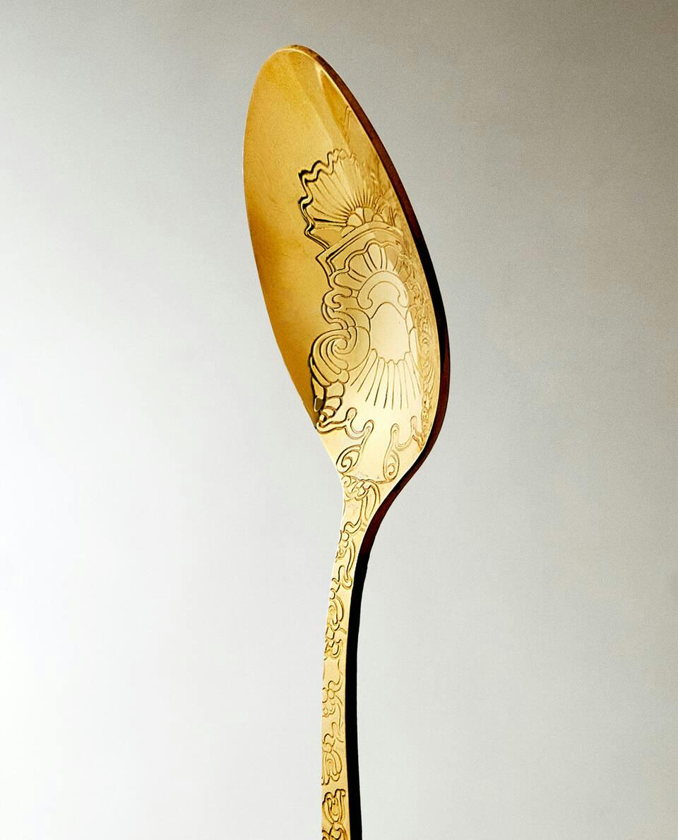 ENGRAVED GOLDEN SERVING SPOON Zara Home