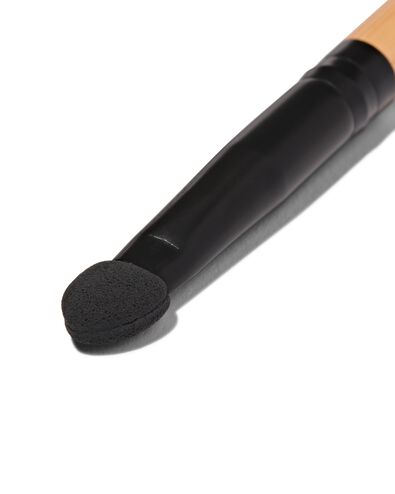 eyeshadow applicator 110