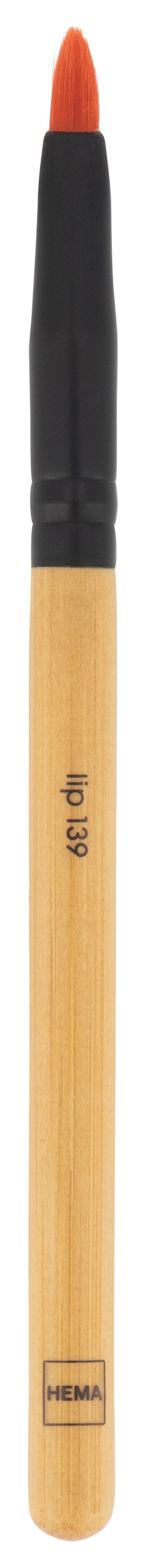 lip brush 139