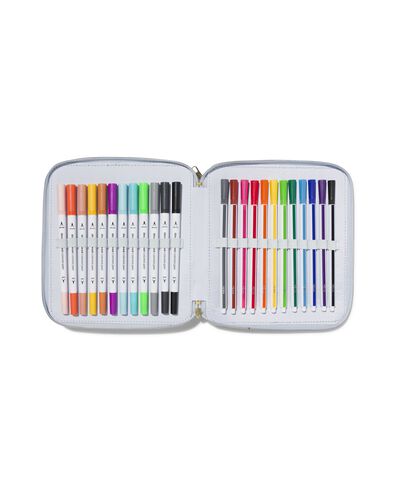 etui gevuld met 52 pennen en stiften 18x20x4.5