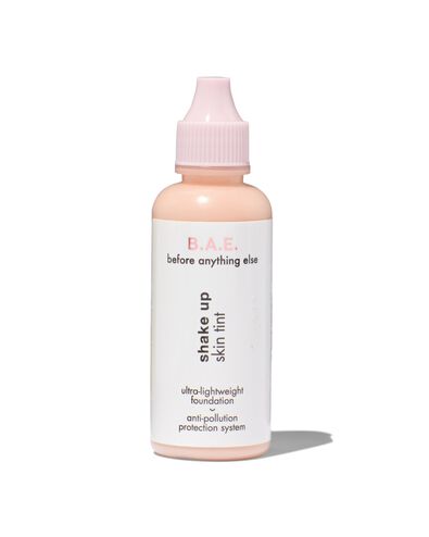 B.A.E. shake up foundation 01 natural tan