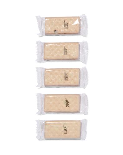 yoghurt fruitbiscuit