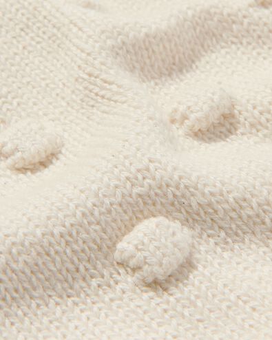 gebreid babyvest met noppen ecru