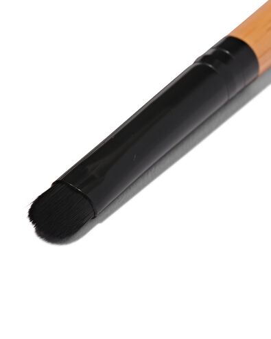 eyeshadow brush small 111
