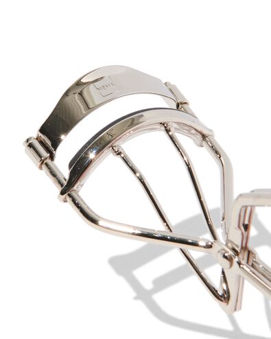 eyelashcurler