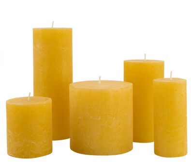 rustieke kaarsen lichtgeel