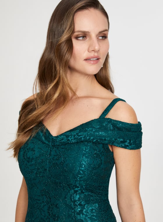 Lace Off-the-Shoulder Mermaid Dress