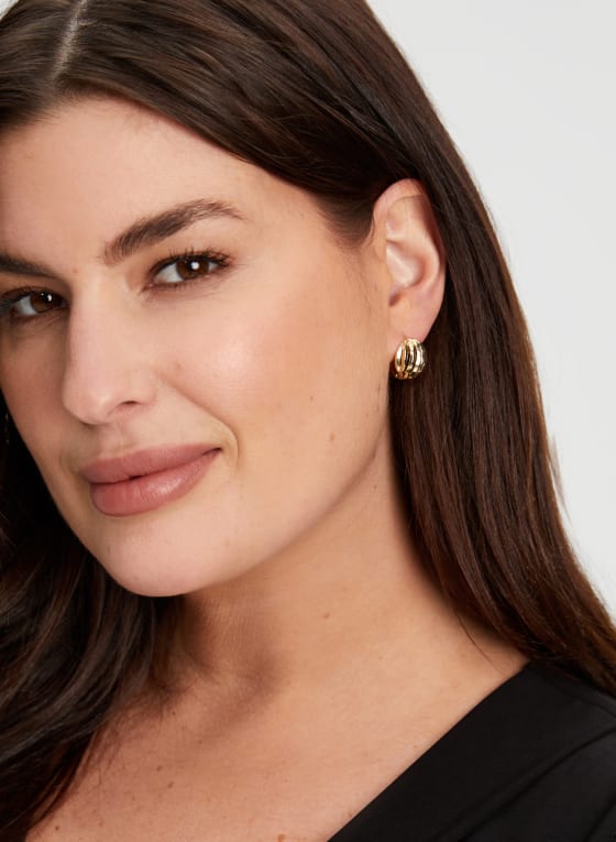 Cutout Button Earrings