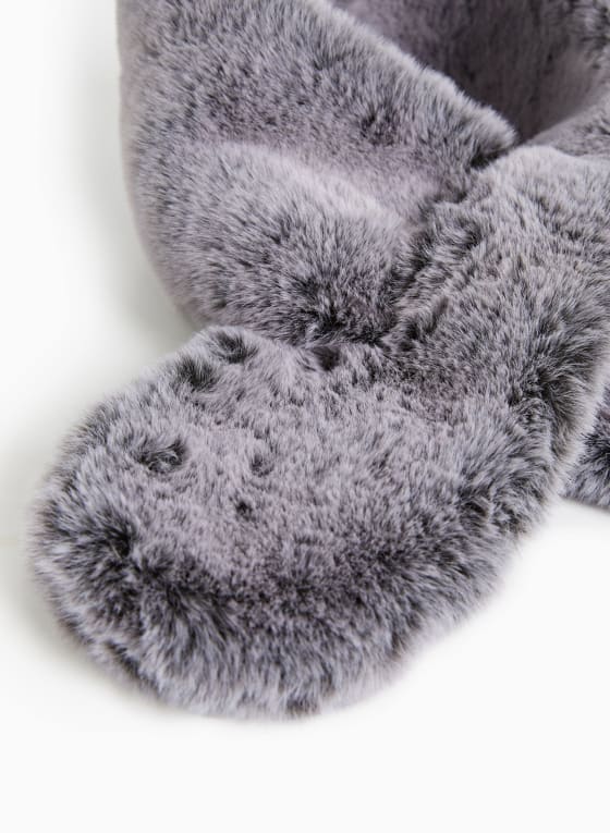 Faux Fur Scarf