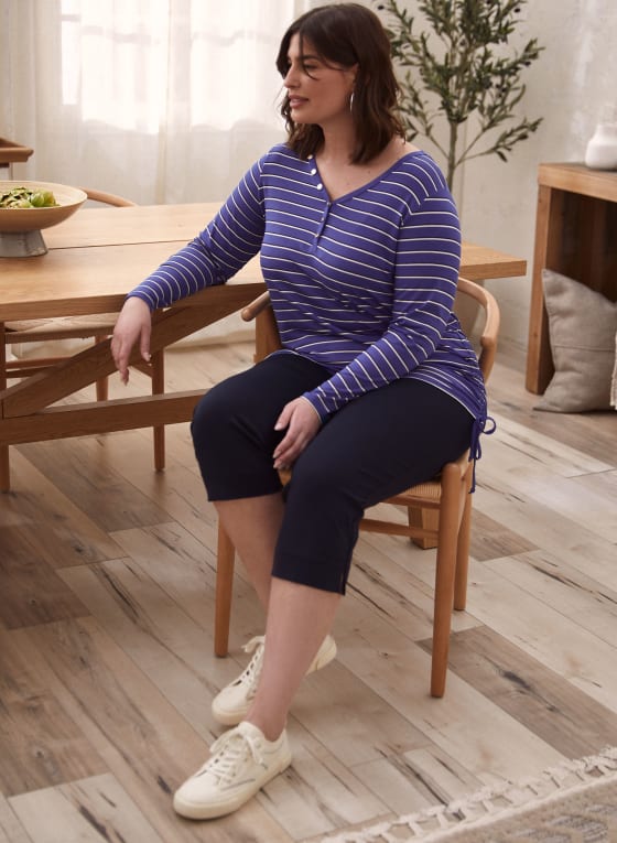 Slim Leg Pull On Capris