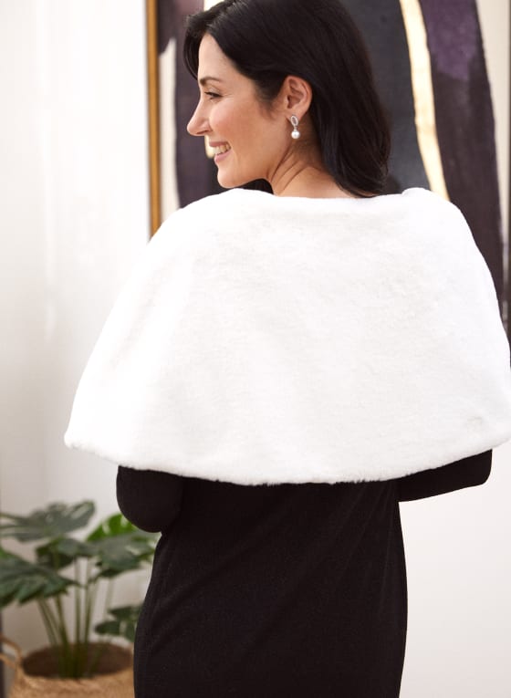 Short Faux Fur Wrap