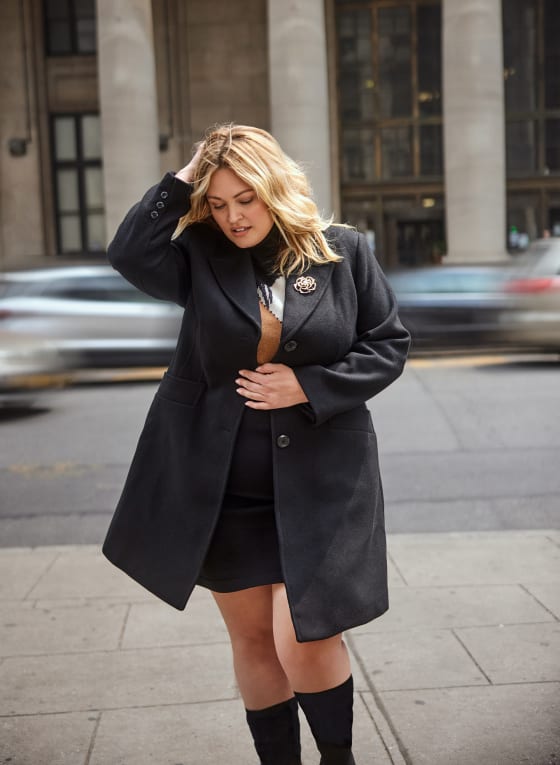 Rose Shape Pearl Detail Brooch