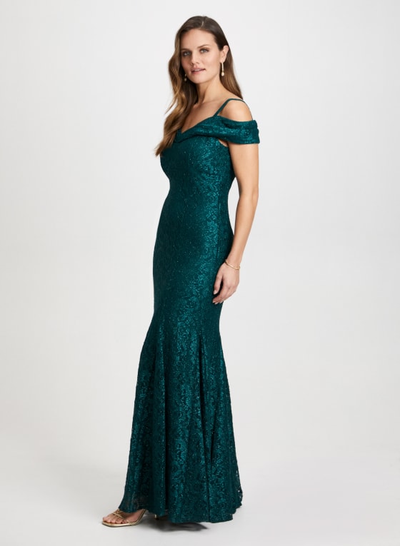 Lace Off-the-Shoulder Mermaid Dress