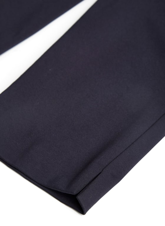 Slim Leg Pull On Capris