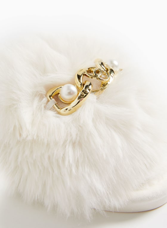 Pearl Detail Fur Slippers