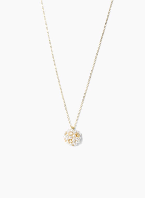 Pearl Detail Pendant Necklace