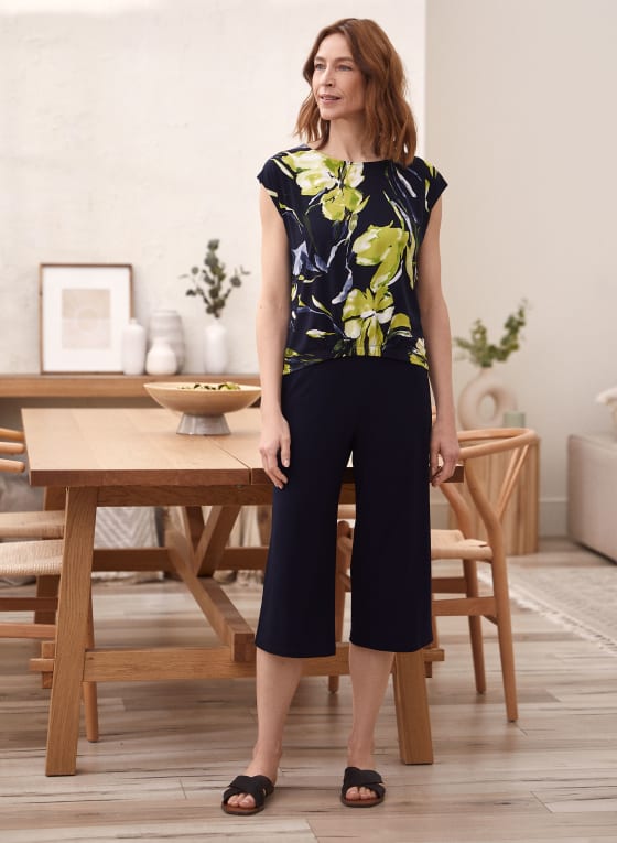 Pull-On Culotte Capris