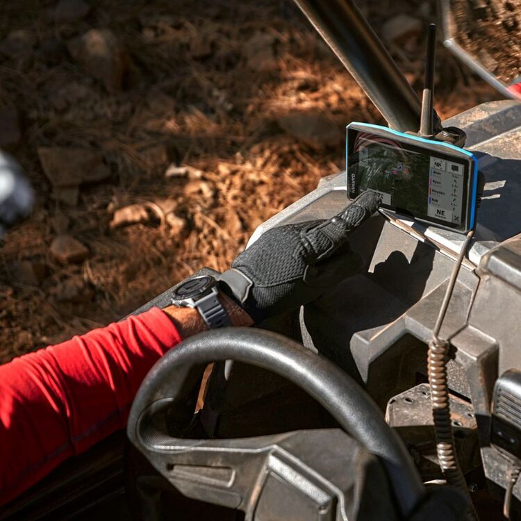 Garmin Tread Powersport Off-road Vehicle GPS with Group Ride Tracker Black