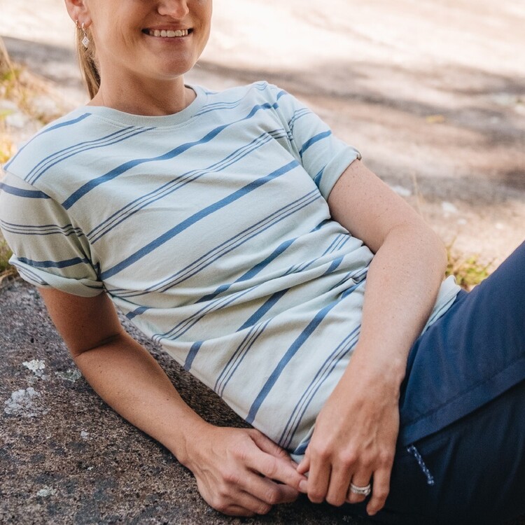 Mountain Designs Women's Latitude Tee Blue & Navy