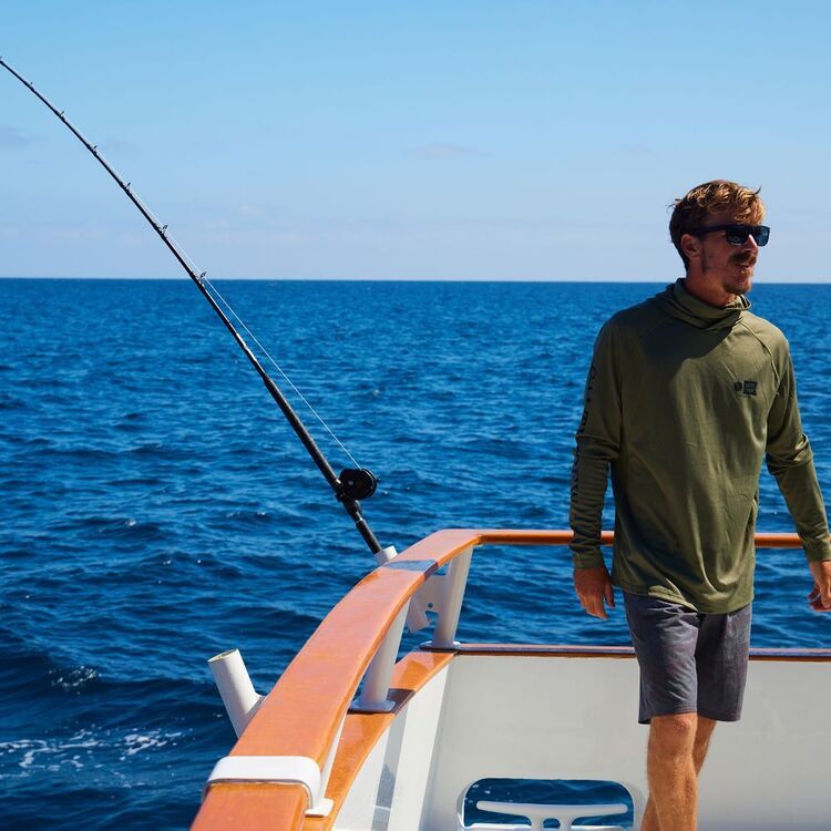 Salty Crew Men's Drifter 2 Utility Walk Shorts Black & Camo