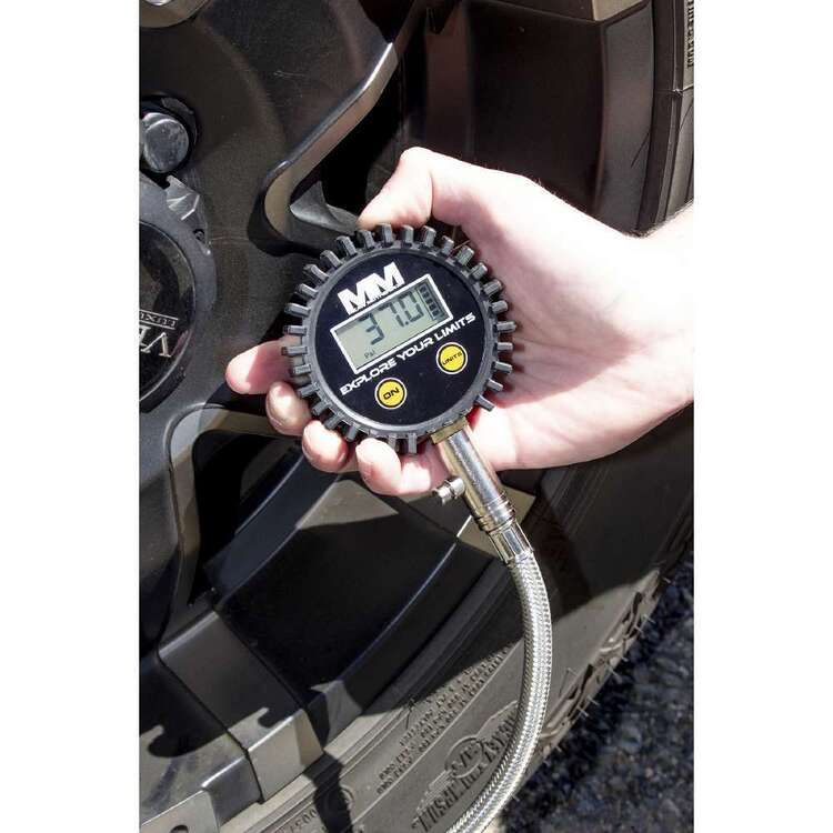 Digital 2-In-1 Deflator & Gauge Kit Black