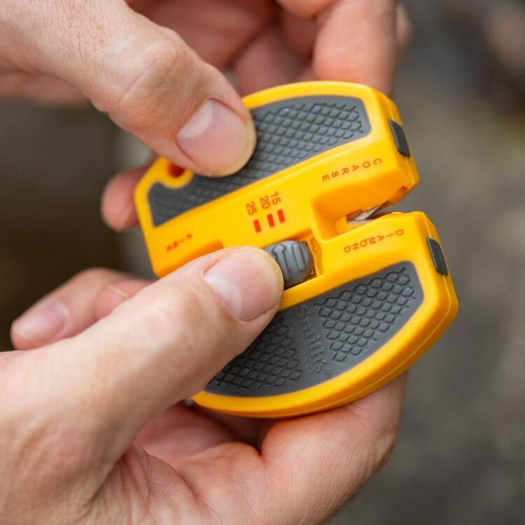 Smiths Adjustable 2 Step Sharpener Yellow & Grey