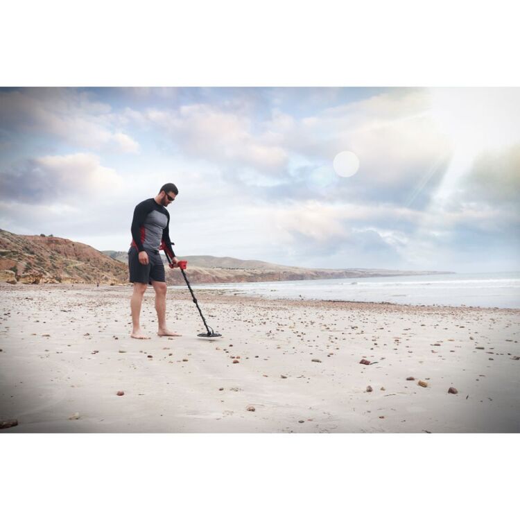 Minelab Vanquish 540 Pro-Pack Metal Detector