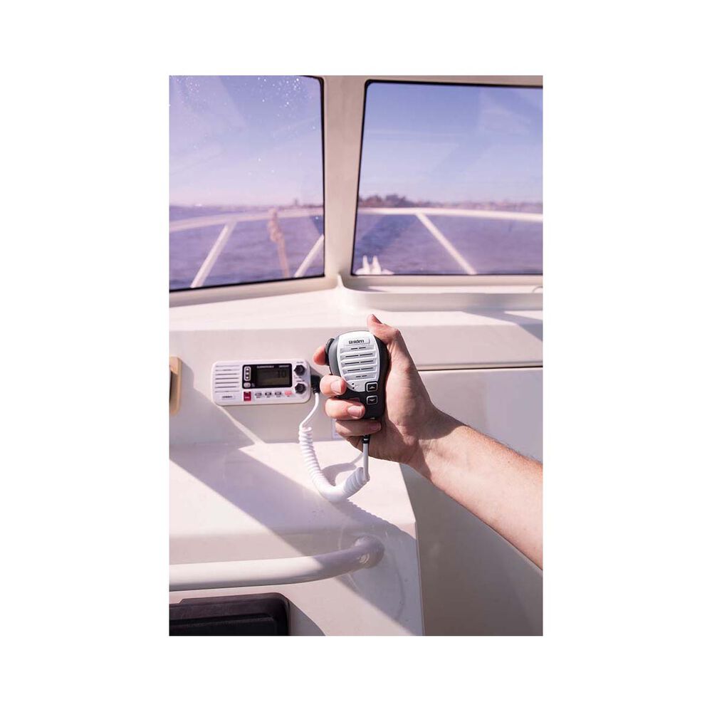 Uniden UM455VHF VHF Radio
