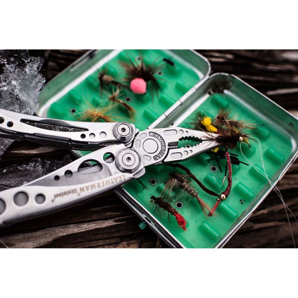 Leatherman Skeletool 7-In-1 Multi-Tool