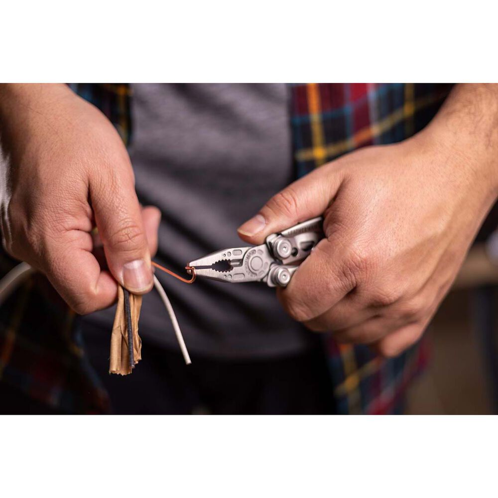 Leatherman Skeletool 7-In-1 Multi-Tool
