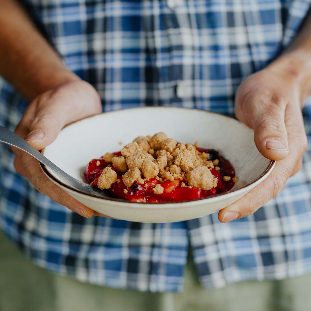 Back Country Cuisine Freeze Dried Apple & Berry Crumble 2 Serves