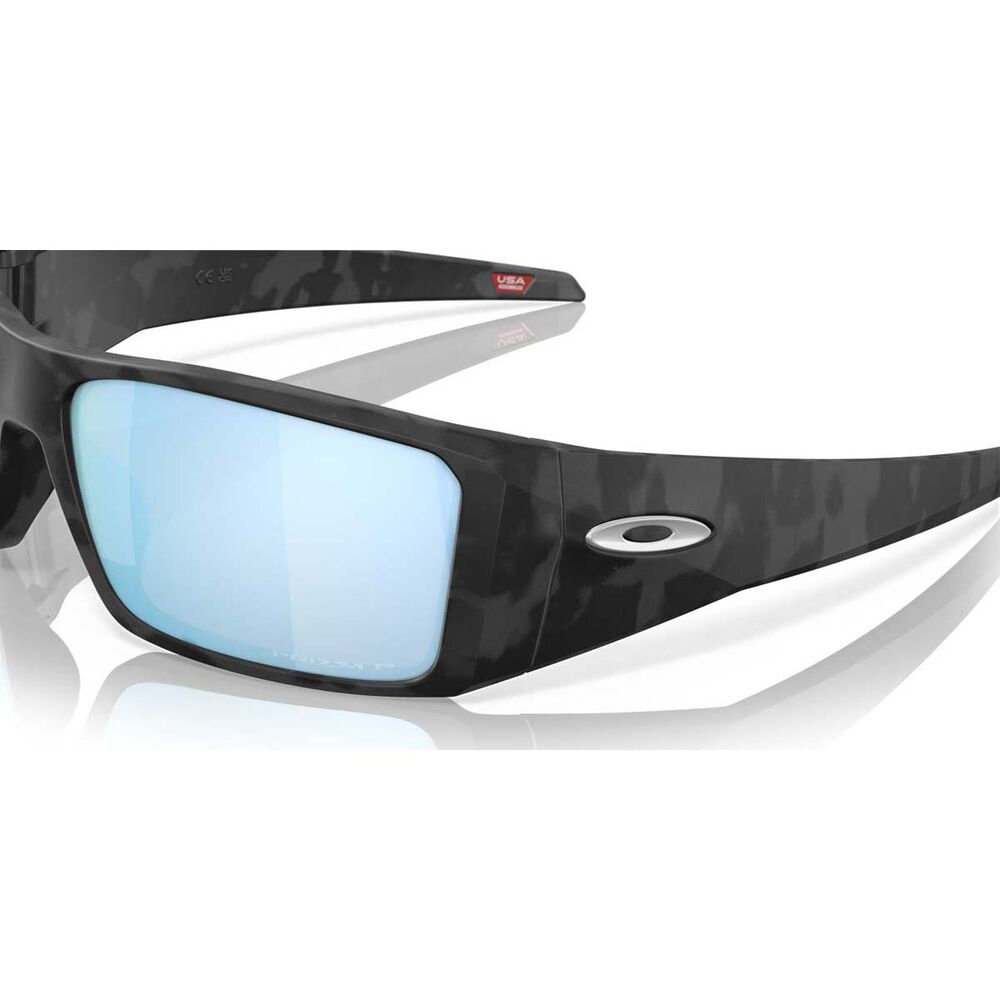 Oakley Heliostat Polarised Sunglasses Black Camo with Prizm Blue Lens