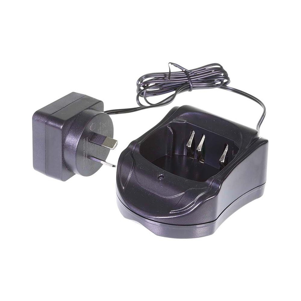 XTM 5W Handheld UHF CB Radio Kit with Carry Case