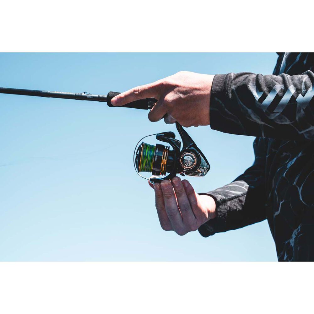 Daiwa 23 Legalis LT 2000D Spinning Reel