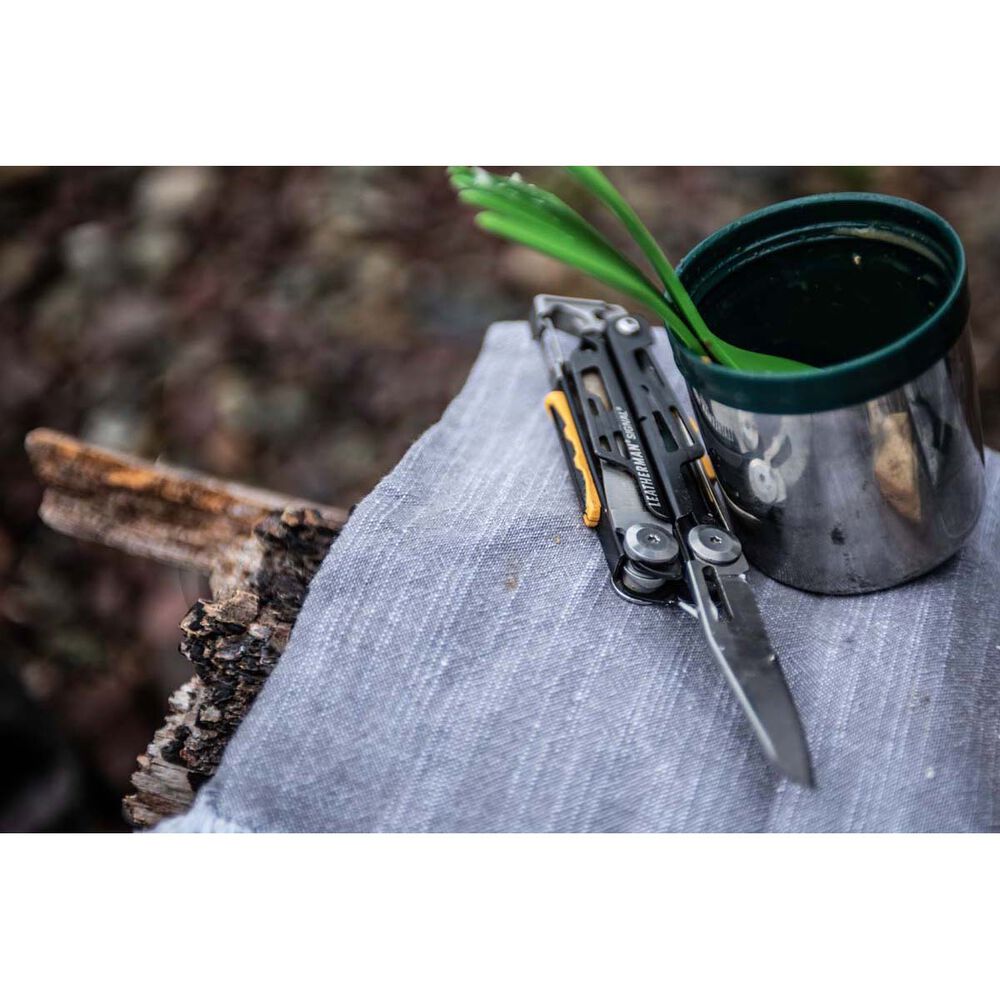 Leatherman Signal 19 in 1 Multi -Tool