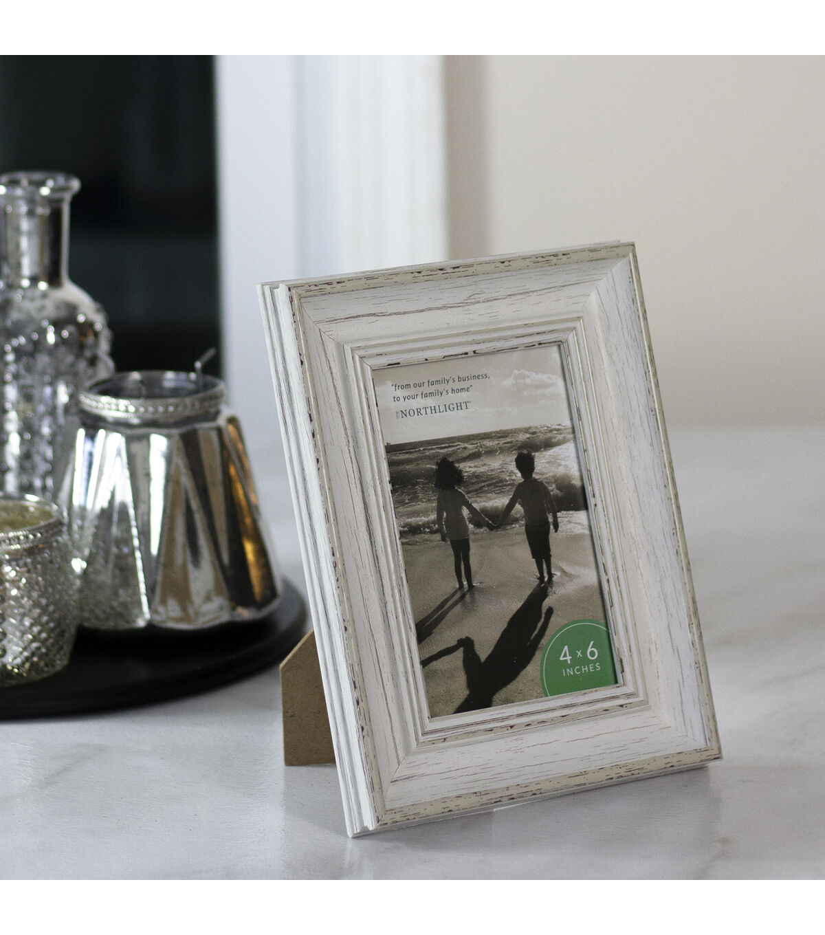 Northlight 4 x 6 White Distressed Vintage Wall Tabletop Picture Frame