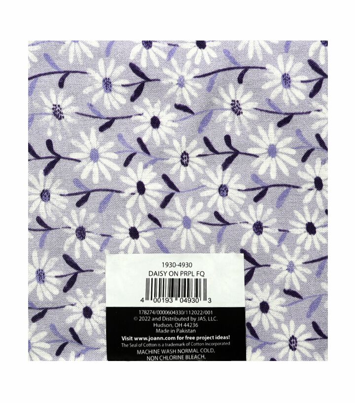 18 x 21 Daisies on Purple Cotton Fabric Quarter 1pc by Keepsake Calico