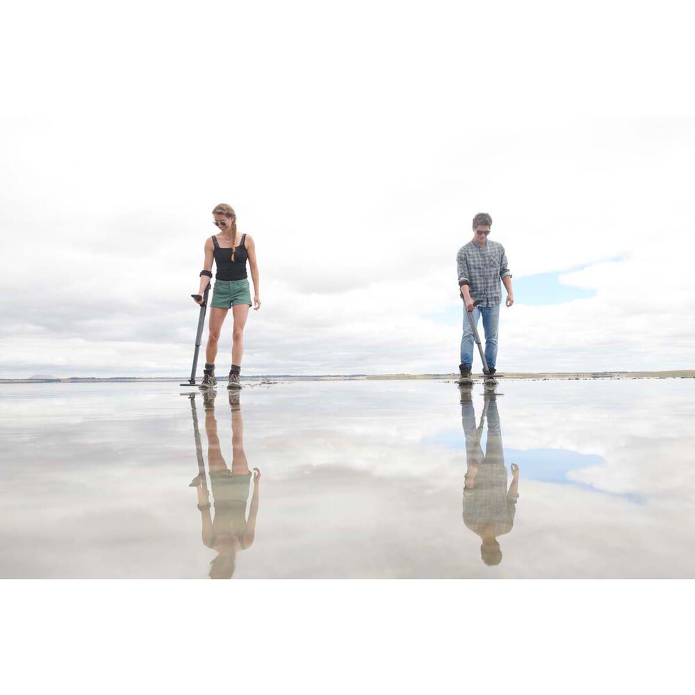 Minelab Go Find 66 Metal Detector Set